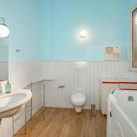 3 Bedroom In Siracusa Holiday home Syracuse