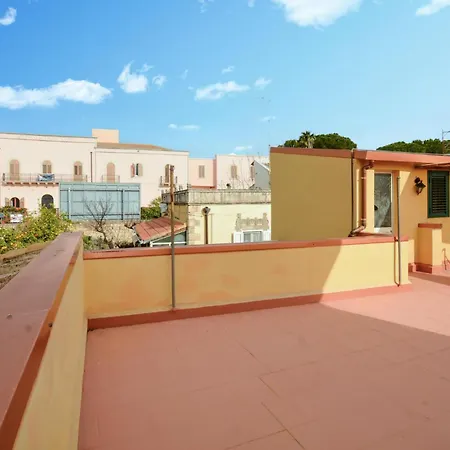Holiday home 3 Bedroom In Siracusa Syracuse