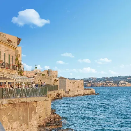 3 Bedroom In Siracusa